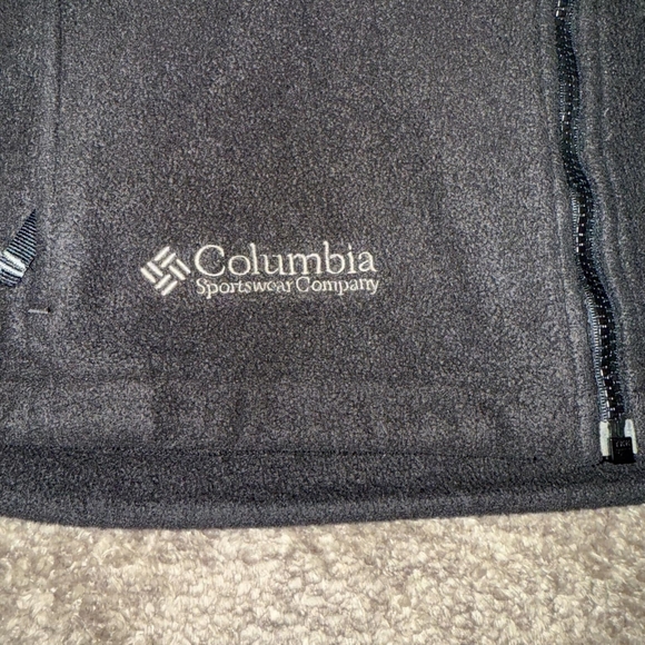 Women's medium Columbia zip up core - Picture 3 of 4